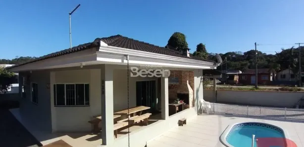 Casa com 3 Quartos à venda, 140m² no Centro, Itapoá