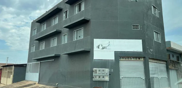 Prédio Inteiro com 4 Quartos à venda, 390m² no Samambaia Norte, Brasília
