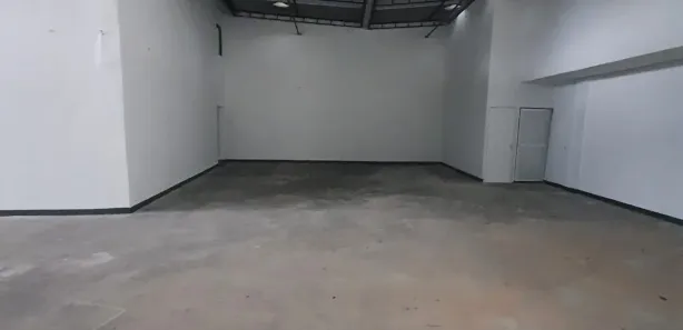 Galpão / Depósito / Armazém à venda, 700m² no Taquara, Rio de Janeiro