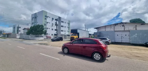 Galpão / Depósito / Armazém à venda, 1200m² no Cristo Redentor, João Pessoa