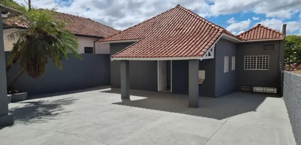 Casa com 4 Quartos para alugar, 200m² no Vila Maristela, Presidente Prudente