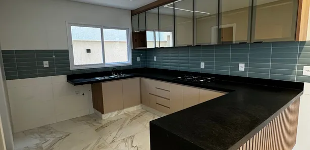 Casa de Condomínio com 4 Quartos à venda, 220m² no Jardins Capri, Senador Canedo