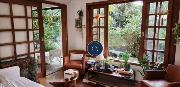 Casa de Condomínio com 3 Quartos para venda ou aluguel, 185m² no Chácara do Refúgio, Carapicuíba