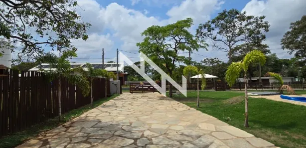 Casa de Condomínio com 3 Quartos à venda, 268m² no , Hidrolândia