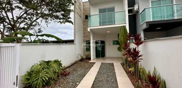 Casa com 2 Quartos para alugar, 72m² no Itacolomi, Balneário Piçarras