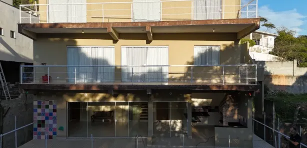 Casa de Condomínio com 3 Quartos para alugar, 420m² no Caraguatá, Mairiporã