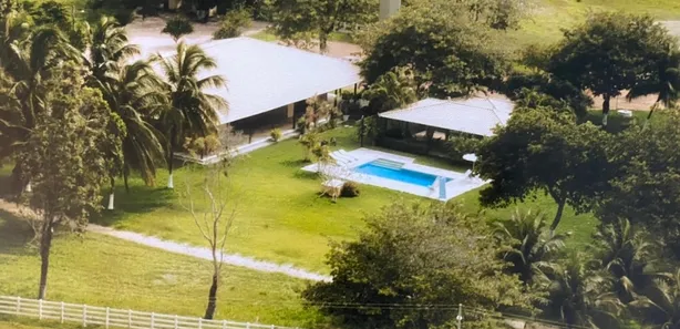 Fazenda / Sítio / Chácara com 7 Quartos à venda, 1000m² no , Trairi