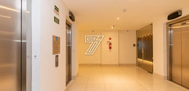 Andar / Laje corporativa à venda, 201m² no Centro, Curitiba