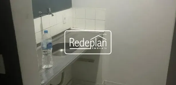 Loja / Salão / Ponto Comercial para alugar, 131m² no Aterrado, Volta Redonda