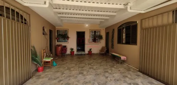Prédio Inteiro com 2 Quartos à venda, 110m² no Jardim Alvorada, Maringá