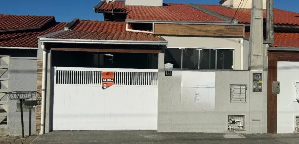 Casa com 3 Quartos para alugar, 120m² no Centro, Penha