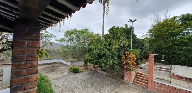 Fazenda / Sítio / Chácara com 3 Quartos à venda, 3000m² no Alpes Suiços, Gravatá