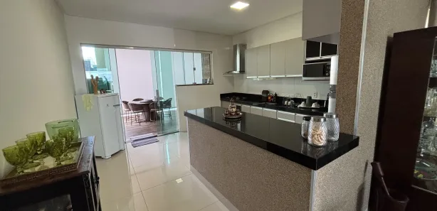 Casa de Condomínio com 3 Quartos à venda, 216m² no Residencial Condomínio Jardim Veneza, Senador Canedo