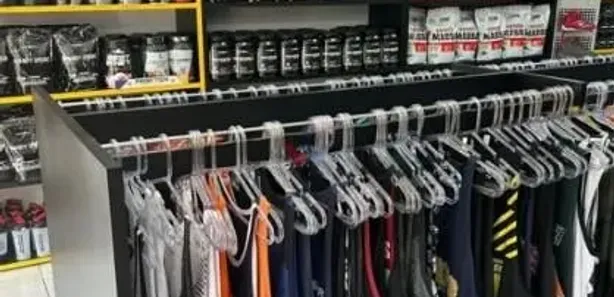 Loja / Salão / Ponto Comercial à venda, 90m² no São Francisco, Curitiba
