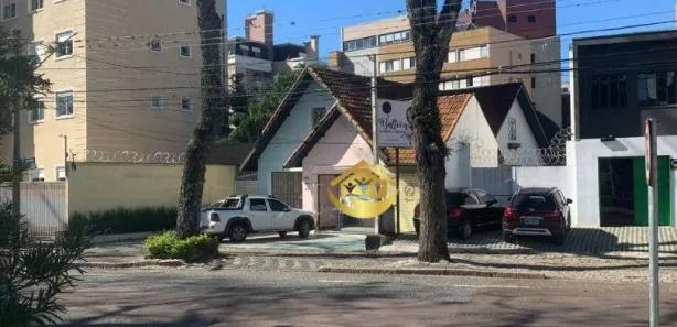 Casa Comercial para alugar, 75m² no Alto da Glória, Curitiba