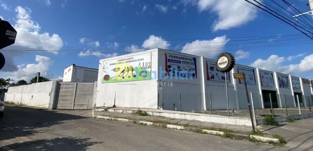 Loja / Salão / Ponto Comercial para alugar, 2200m² no Centro, Feira de Santana