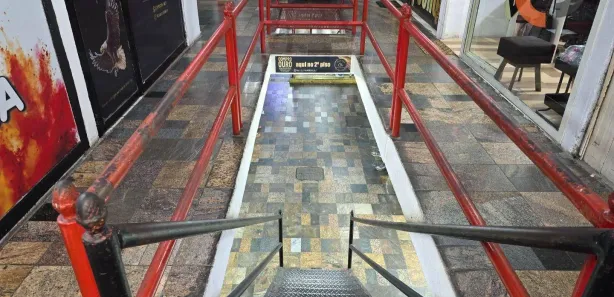 Loja / Salão / Ponto Comercial à venda, 16m² no Centro, Nova Iguaçu