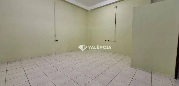 Conjunto Comercial / Sala para alugar, 220m² no Parque São Paulo, Cascavel