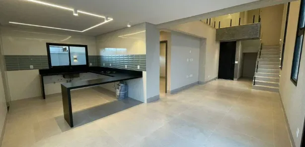 Sobrado com 4 Quartos à venda, 213m² no Jardins Capri, Senador Canedo