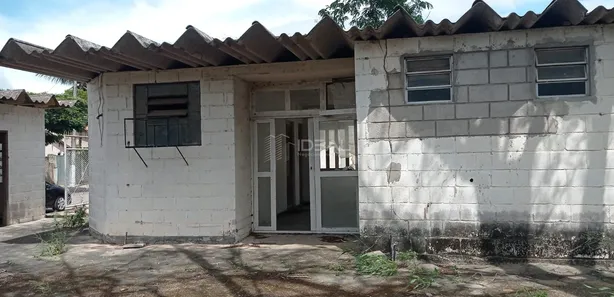 Casa Comercial para venda ou aluguel, 1500m² no Goitacazes, Campos dos Goytacazes