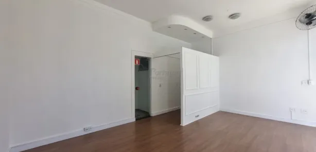 Loja / Salão / Ponto Comercial para alugar, 27m² no Centro, Limeira