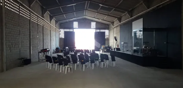 Galpão / Depósito / Armazém com 1 Quarto à venda, 600m² no Rosa Elze, São Cristóvão