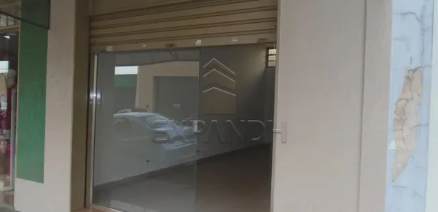 Conjunto Comercial / Sala para alugar, 31m² no Centro, Sertãozinho