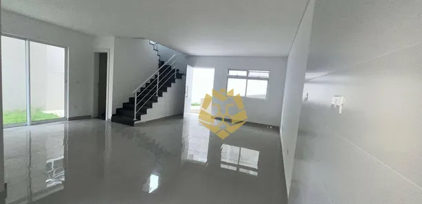 Sobrado com 3 Quartos à venda, 120m² no Xaxim, Curitiba