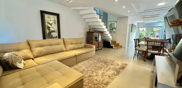 Sobrado com 3 Quartos à venda, 271m² no Nossa Senhora das Graças, Canoas