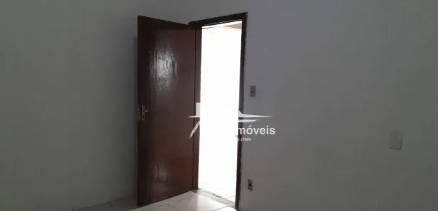 Casa com 2 Quartos para alugar, 250m² no Jardim Alvorada, Sumaré