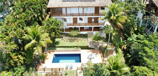 Casa de Condomínio com 4 Quartos para venda ou aluguel, 400m² no Toninhas, Ubatuba