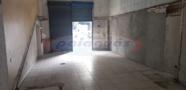 Conjunto Comercial / Sala para alugar, 66m² no Zona 01, Maringá
