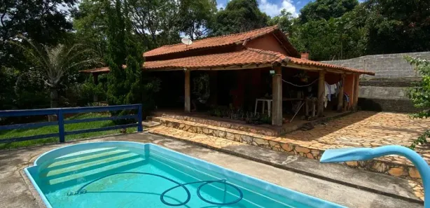 Fazenda / Sítio / Chácara com 3 Quartos à venda, 120m² no , Capim Branco