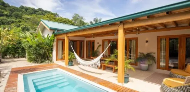 Fazenda / Sítio / Chácara com 3 Quartos à venda, 600m² no , Igaratá
