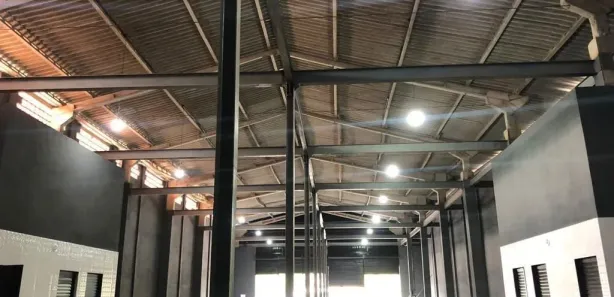 Galpão / Depósito / Armazém para alugar, 704m² no Atlântica, Rio das Ostras