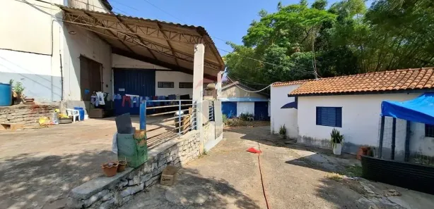 Galpão / Depósito / Armazém à venda, 1580m² no Vila Luzitana, São João da Boa Vista
