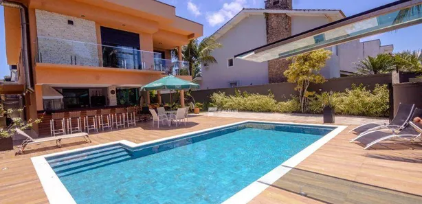 Casa de Condomínio com 6 Quartos para alugar, 390m² no Jardim Acapulco, Guarujá