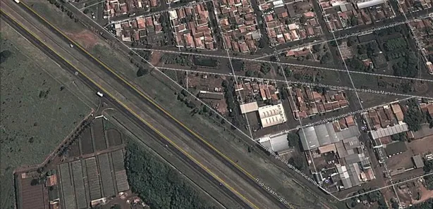 Galpão / Depósito / Armazém com 4 Quartos à venda, 815m² no Jardim Santa Lúcia, Araraquara