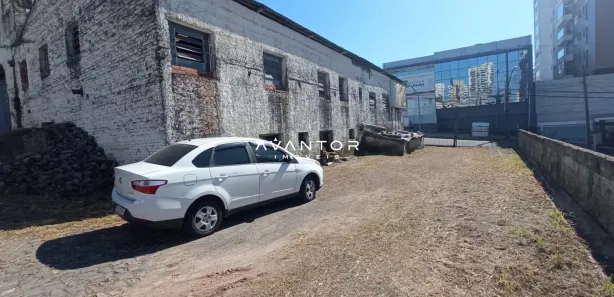 Terreno / Lote / Condomínio para alugar, 500m² no Centro, Santa Maria