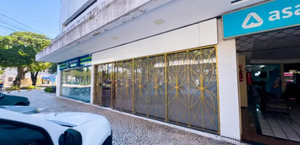 Loja / Salão / Ponto Comercial com 1 Quarto à venda, 100m² no Petrópolis, Natal