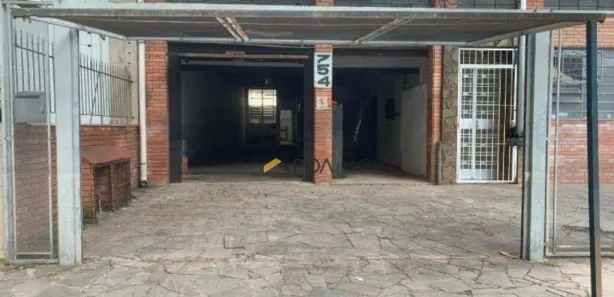 Galpão / Depósito / Armazém para venda ou aluguel, 150m² no São Geraldo, Porto Alegre