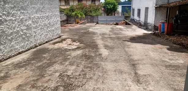 Galpão / Depósito / Armazém para venda ou aluguel, 1000m² no , Simões Filho