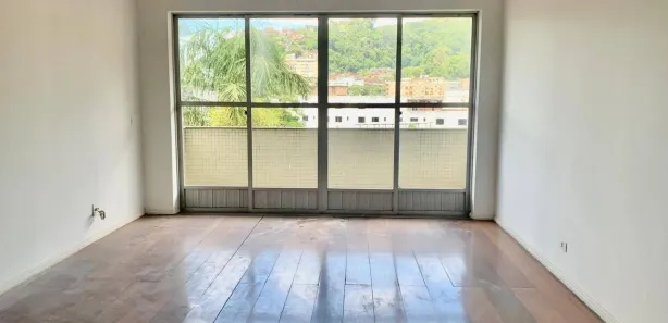 Apartamento com 3 Quartos à venda, 120m² no Valparaíso, Petrópolis