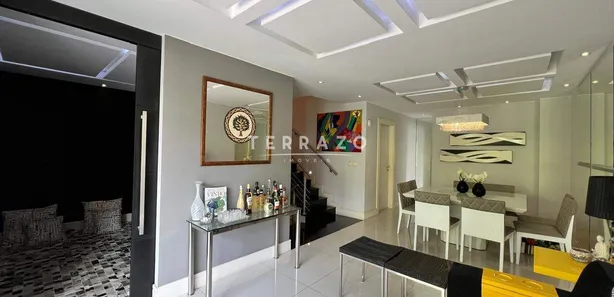Casa de Condomínio com 4 Quartos à venda, 235m² no Várzea, Teresópolis
