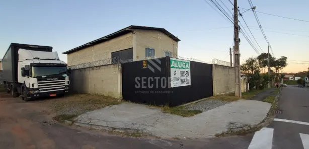 Galpão / Depósito / Armazém à venda, 210m² no Costeira, São José dos Pinhais