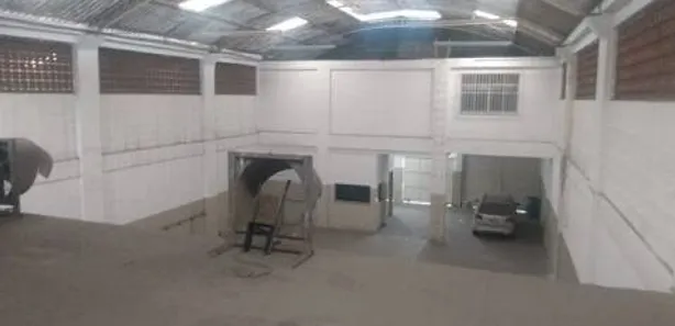 Galpão / Depósito / Armazém à venda, 478m² no Juscelino, Mesquita