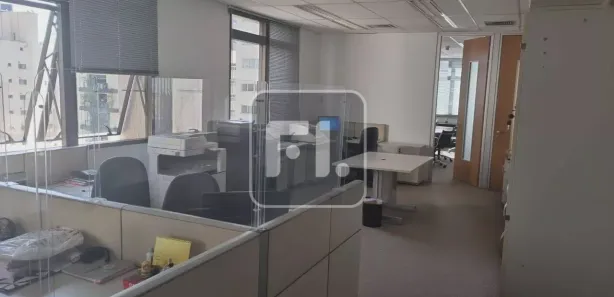 Conjunto Comercial / Sala para alugar, 800m² no Vila São Francisco (Zona Sul), São Paulo