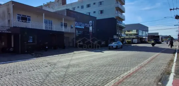Loja / Salão / Ponto Comercial para alugar, 75m² no Centro, Navegantes