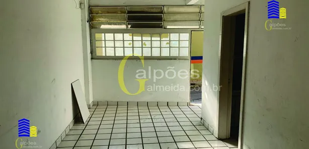 Galpão / Depósito / Armazém para alugar, 600m² no Jardim Flórida, Barueri