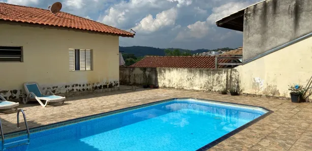 Casa com 2 Quartos à venda, 150m² no Vila Mike, São Roque